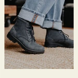 Blundstone Lace-Up Boots - Rustic Black - 7